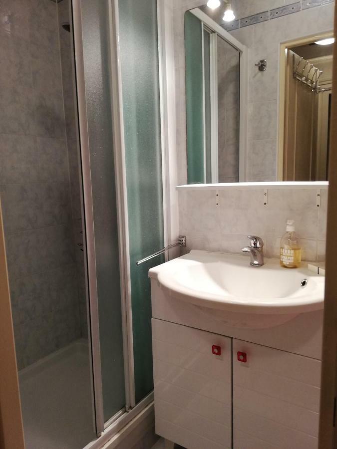 Appartement Le Cernuschi Rdc Menton Eksteriør bilde
